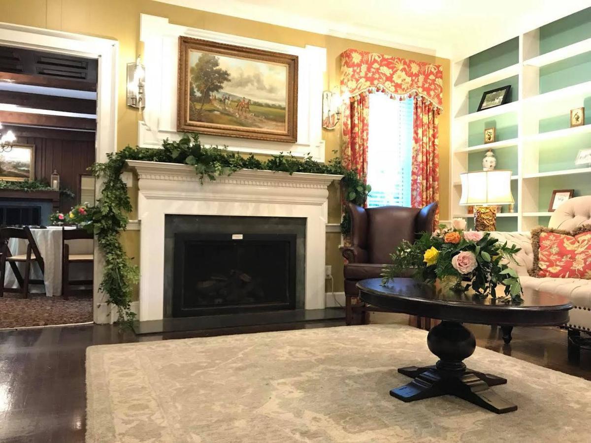 Providence Manor House Bed & Breakfast Bed & Breakfast Clemmons Exterior photo