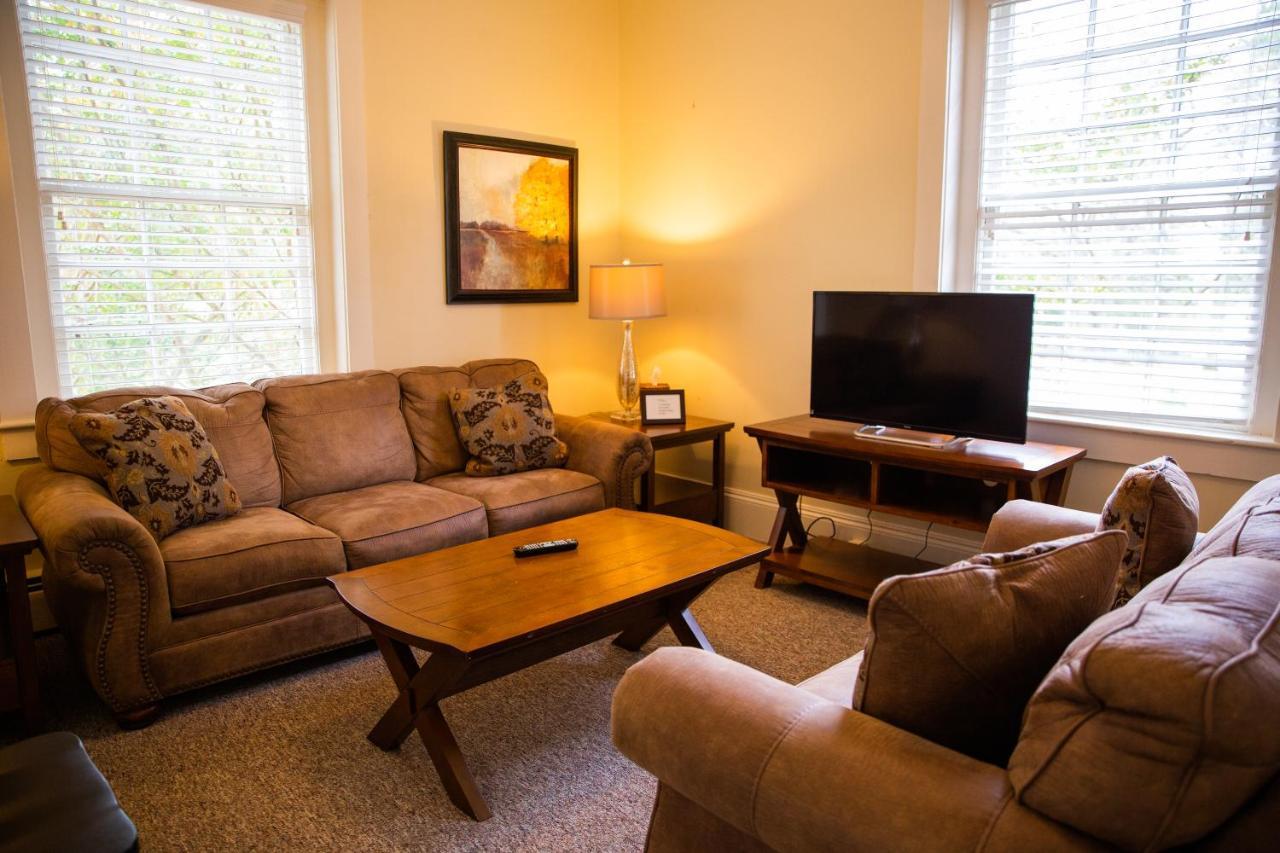 Providence Manor House Bed & Breakfast Bed & Breakfast Clemmons Exterior photo